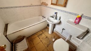 Photo 11- click for photo gallery